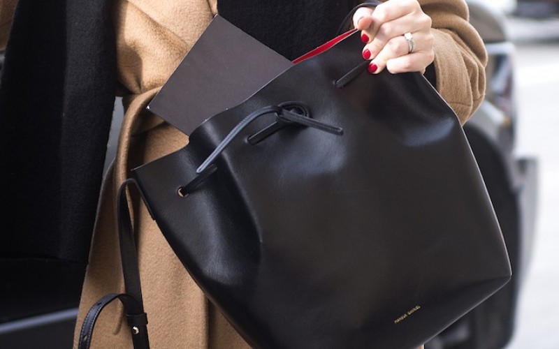 NYFW ACCESSORIES : Trendy Bags Take Center Stage